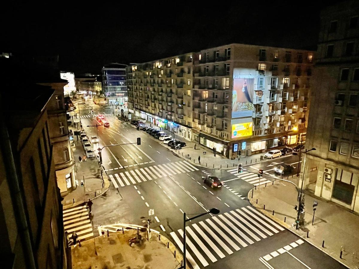 Apartament Raven Metro Fast Wifi 70'Tv Netflix Hbomax Appletv Warszawa Zewnętrze zdjęcie