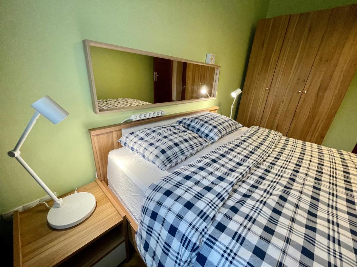 Apartament Raven Metro Fast Wifi 70'Tv Netflix Hbomax Appletv Warszawa Zewnętrze zdjęcie